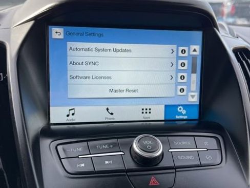 Used 2019 Ford Escape SE image 44