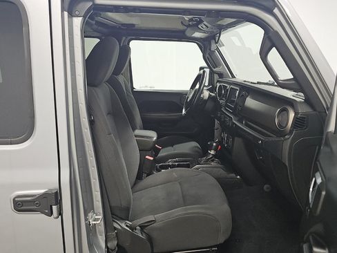 Used 2018 Jeep Wrangler Unlimited Sport S AWD/4WD image 9