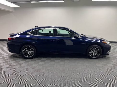 Certified 2023 Lexus ES 300h w/ Premium Package FWD image 4