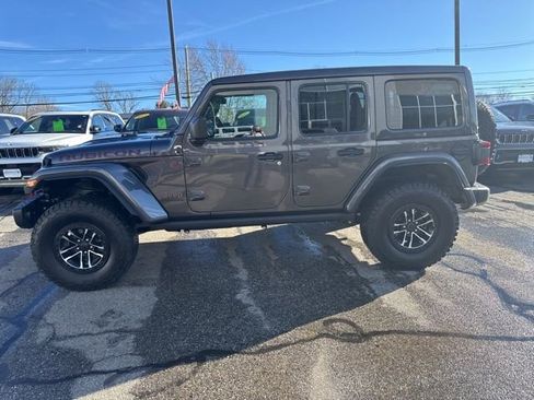 Used 2026 Jeep Wrangler Unlimited Rubicon AWD/4WD image 4