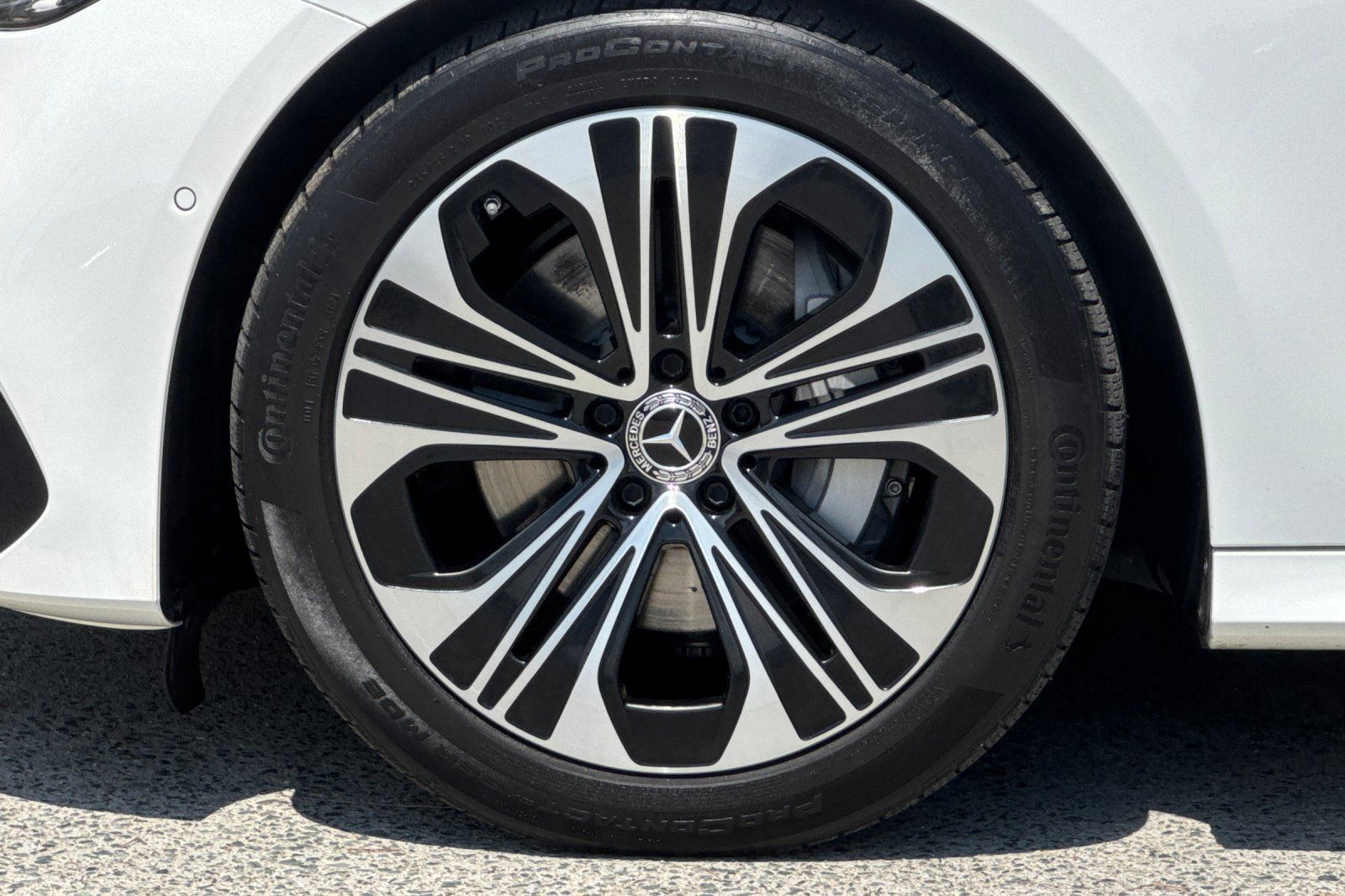 Certified 2025 Mercedes-Benz E 350 4MATIC Sedan image 37