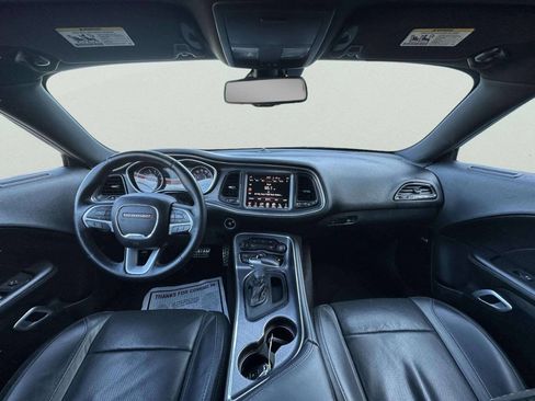 Used 2016 Dodge Challenger SXT Plus RWD image 25