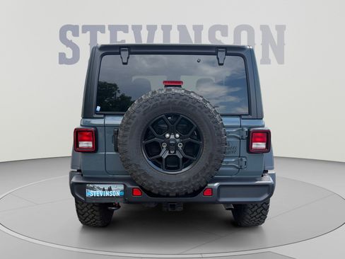 Used 2025 Jeep Wrangler Sport AWD/4WD image 4