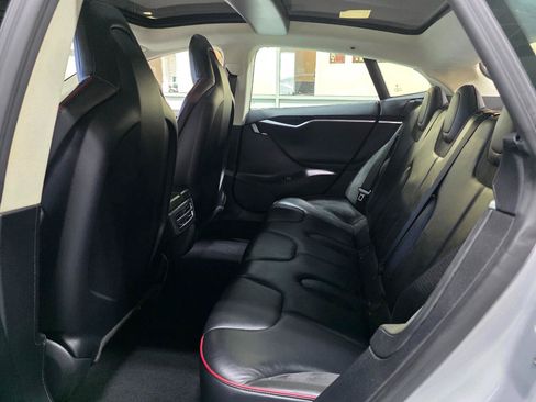 Used 2013 Tesla Model S Performance RWD image 19