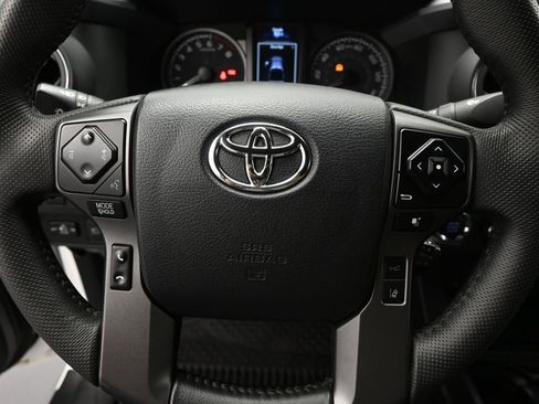 Used 2023 Toyota Tacoma TRD Off-Road image 12