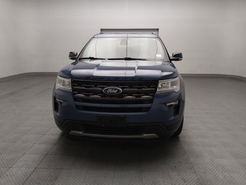 Used 2018 Ford Explorer XLT w/ Equipment Group 202A FWD image 15