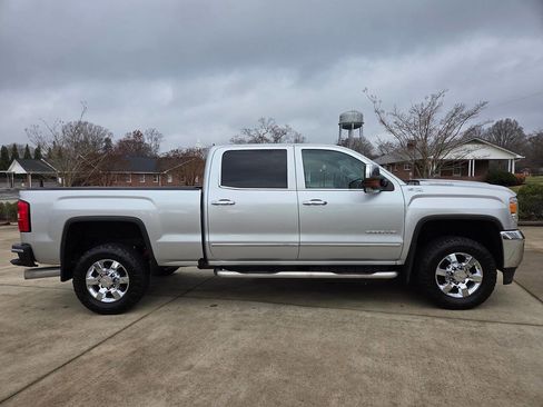 Used 2017 GMC Sierra 3500 SLT w/ Duramax Plus Package image 6