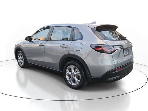 Certified 2023 Honda HR-V LX image 4