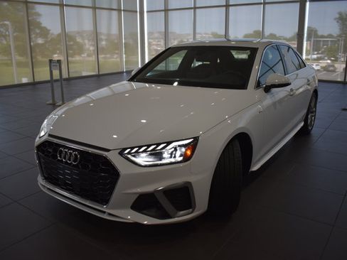Used 2023 Audi A4 2.0T Premium w/ Convenience Package AWD/4WD image 3