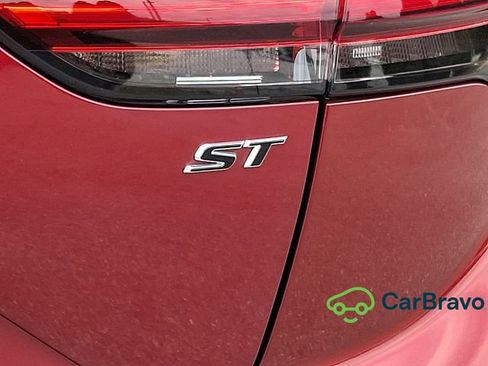 Certified 2021 Buick Envision Essence w/ Technology Package I FWD image 31