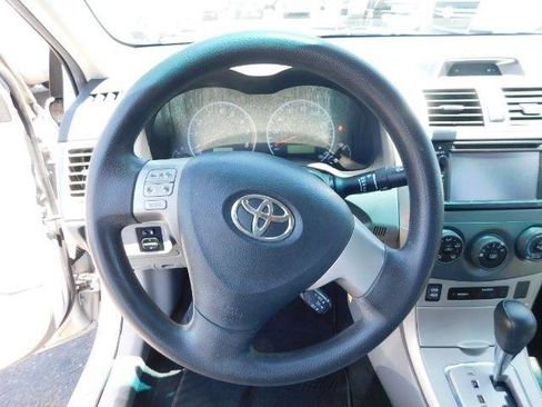 Used 2013 Toyota Corolla LE image 16