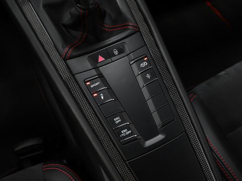Certified 2018 Porsche 911 GT3 RWD image 52