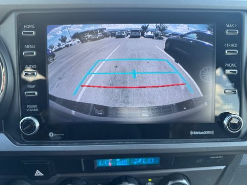Used 2021 Toyota Tacoma TRD Off-Road w/ Technology Package AWD/4WD image 26