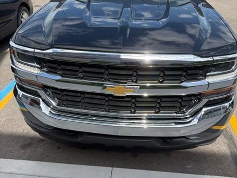 Used 2018 Chevrolet Silverado 1500 LS w/ Trailering Package AWD/4WD image 2
