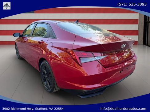 Used 2022 Hyundai Elantra Blue FWD image 6