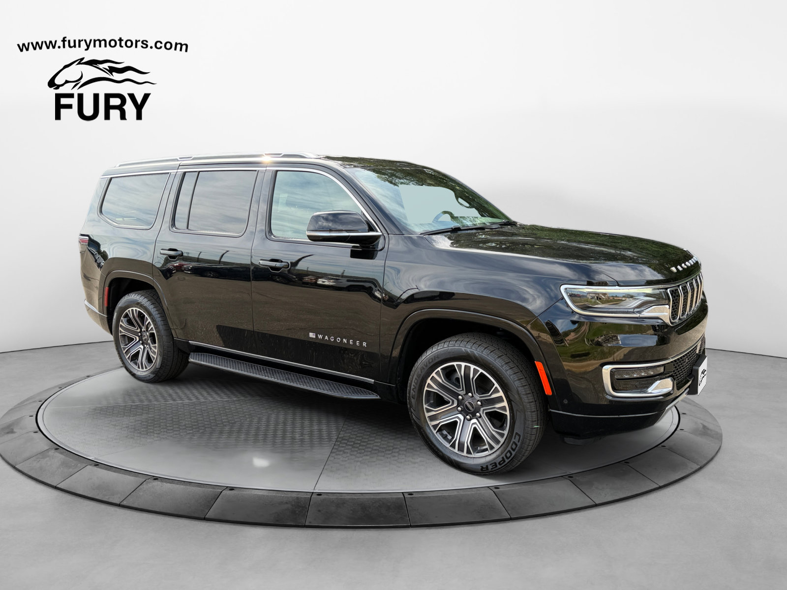 Used 2025 Jeep Wagoneer Series II AWD/4WD image 1