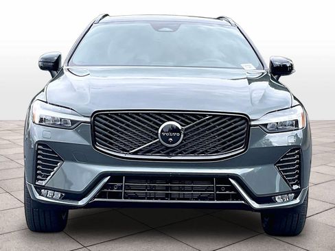New 2026 Volvo XC60 B5 Plus w/ Climate Package AWD/4WD image 5