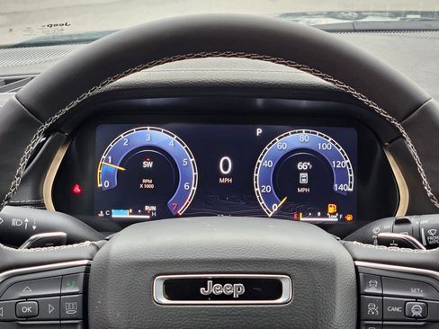 New 2026 Jeep Grand Cherokee Limited image 15