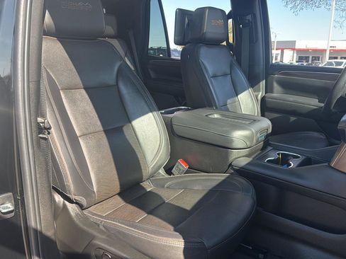 Used 2024 Chevrolet Tahoe High Country w/ Advanced Technology Package image 23