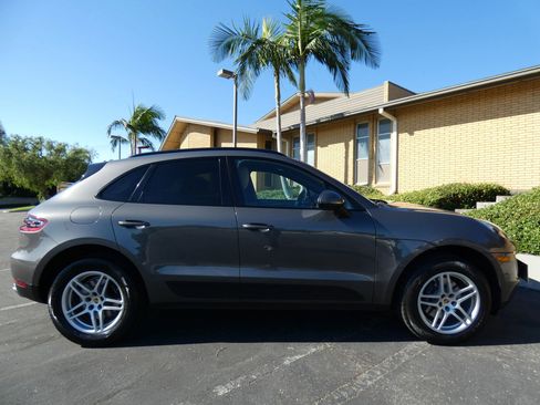 Used 2018 Porsche Macan Sport Edition image 6