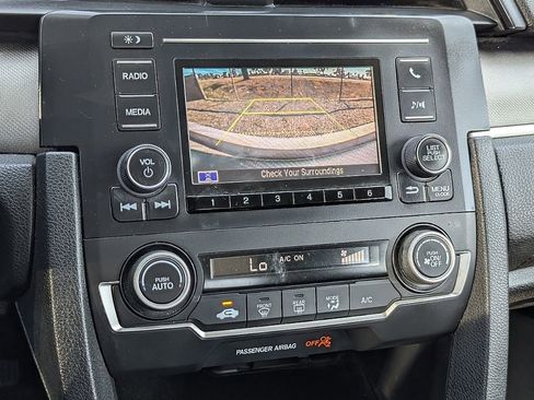 Used 2019 Honda Civic LX image 9
