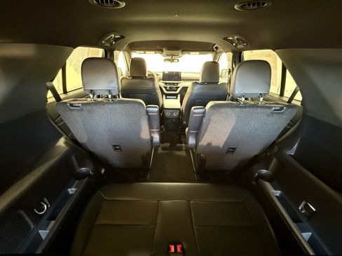 New 2026 Ford Explorer ST-Line image 30