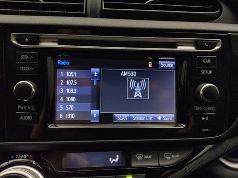 Used 2015 Toyota Prius C Two image 25