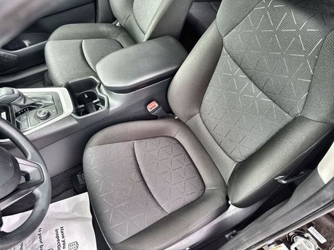 Used 2025 Toyota RAV4 XLE w/ Convenience Package image 20