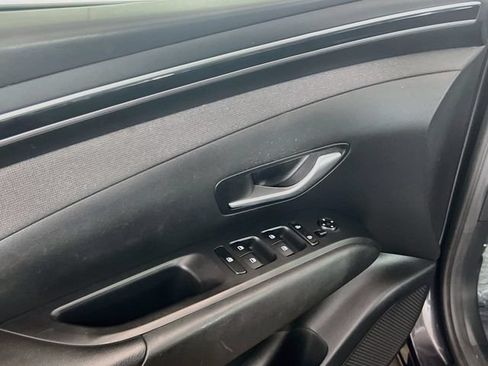 Used 2023 Hyundai Tucson SEL w/ Convenience Package FWD image 17