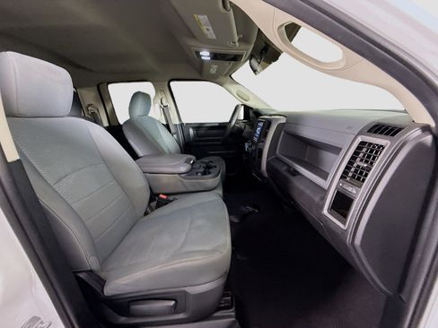 Used 2017 RAM 1500 Express image 28