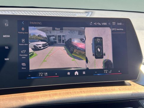 New 2025 BMW X1 xDrive28i w/ Technology Package image 17