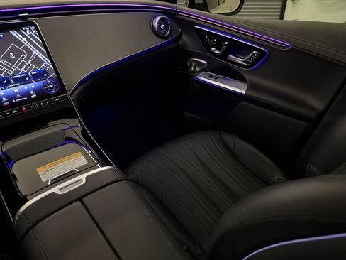 Certified 2023 Mercedes-Benz EQE 500 4MATIC SUV image 30