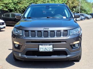Used 2019 Jeep Compass Latitude FWD video 2