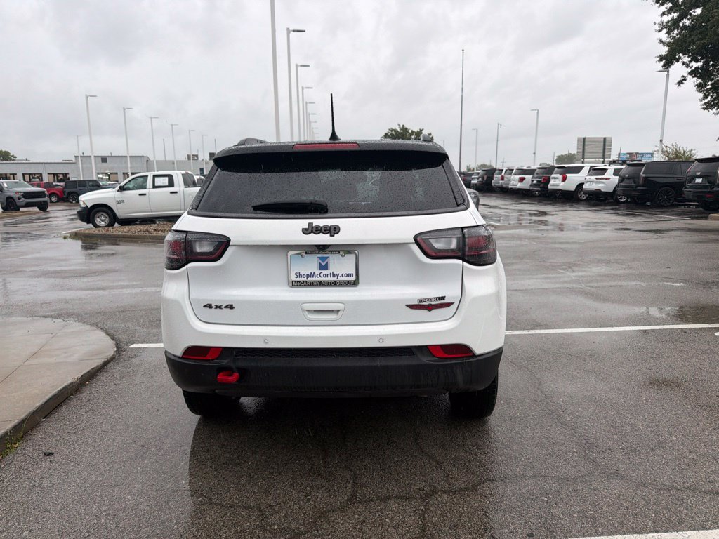 Used 2022 Jeep Compass Trailhawk w/ Trailhawk Elite Group AWD/4WD image 4