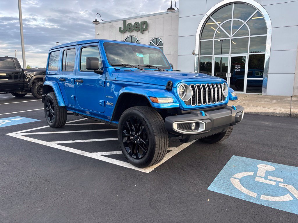 Used 2024 Jeep Wrangler Unlimited Sahara AWD/4WD image 3