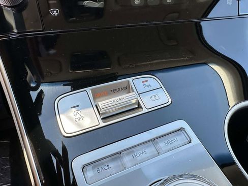 New 2026 Genesis GV70 2.5T AWD/4WD image 21