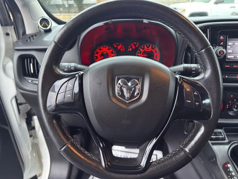 Used 2018 RAM ProMaster City Tradesman image 24