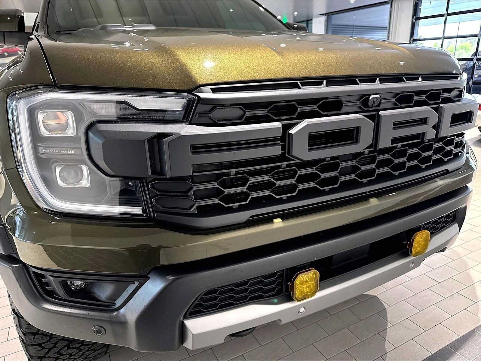 Used 2025 Ford Ranger Raptor AWD/4WD image 36
