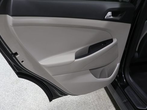 Used 2019 Hyundai Tucson Value AWD/4WD image 19