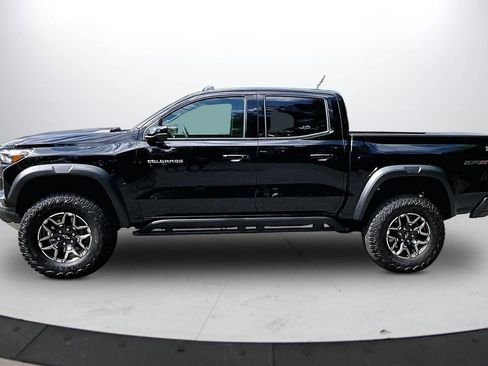 Used 2024 Chevrolet Colorado ZR2 w/ ZR2 Convenience Package III AWD/4WD image 5