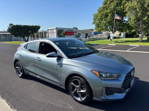 Used 2019 Hyundai Veloster 2.0 FWD image 4