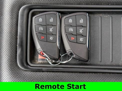 Used 2023 GMC Yukon XL AT4 w/ AT4 Premium Plus Package image 32