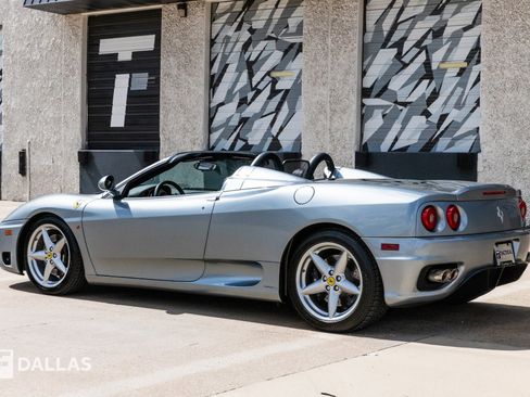 Used 2005 Ferrari 360 Spider image 10