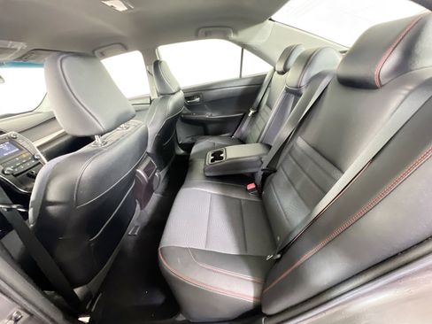 Used 2017 Toyota Camry SE image 21