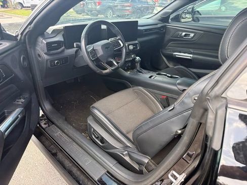 Used 2024 Ford Mustang GT RWD image 3