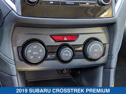 Used 2019 Subaru Crosstrek 2.0i Premium w/ Eyesight System image 24