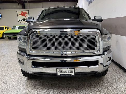 Used 2014 RAM 3500 Laramie w/ Convenience Group AWD/4WD image 31