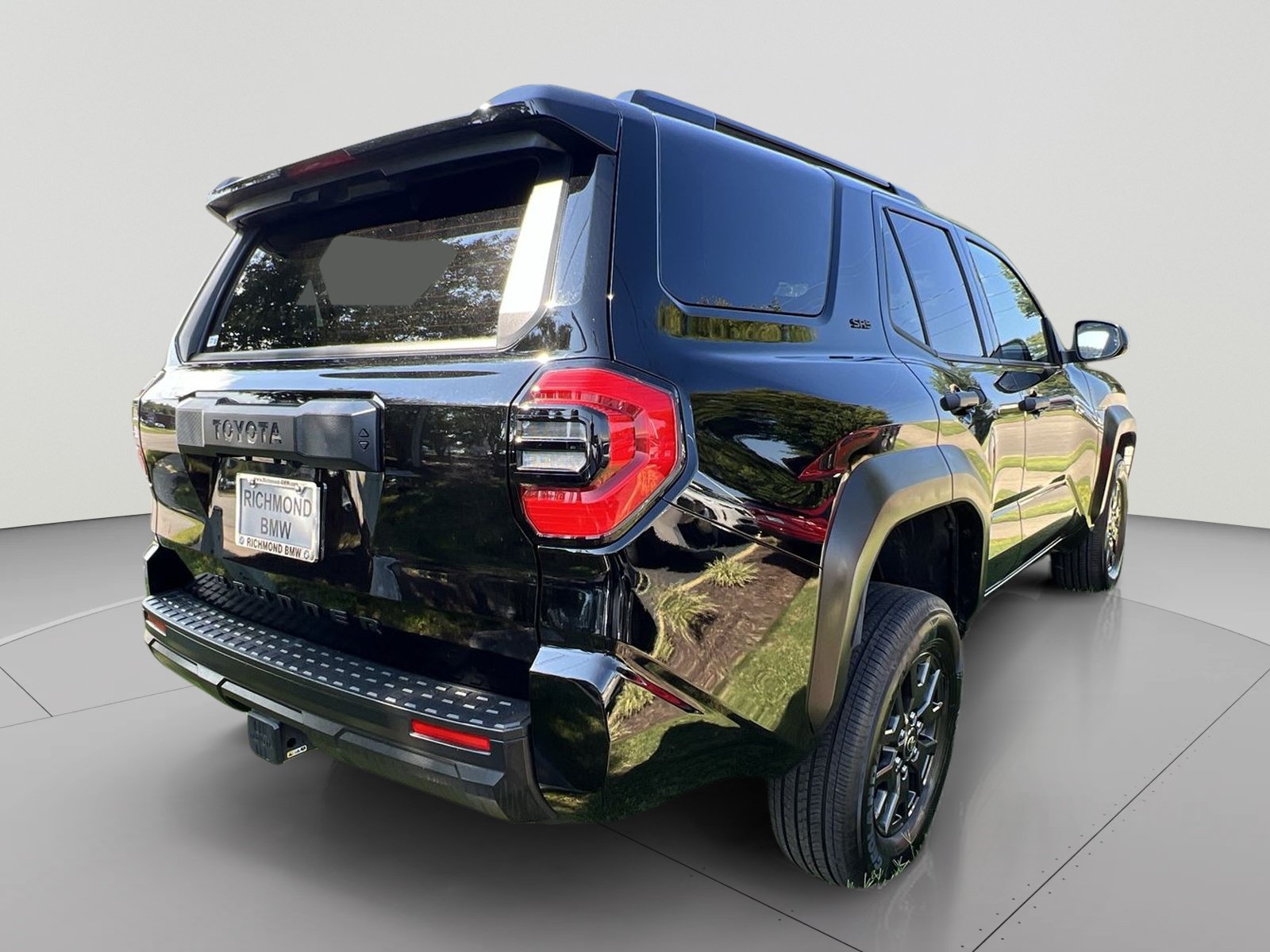 Used 2026 Toyota 4Runner SR5 AWD/4WD image 5