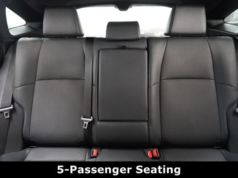 Used 2022 Toyota Venza Limited image 36