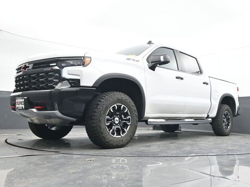 Used 2024 Chevrolet Silverado 1500 ZR2 w/ Technology Package image 26